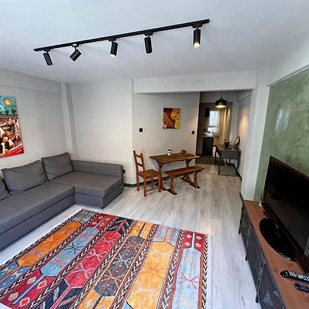 Central & Cosy Flat For 4 Person 伊斯坦布尔 外观 照片
