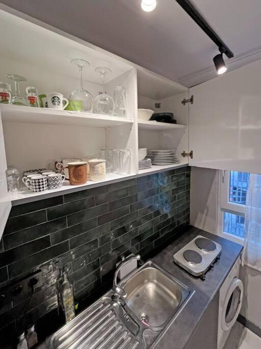 Central & Cosy Flat For 4 Person 伊斯坦布尔 外观 照片